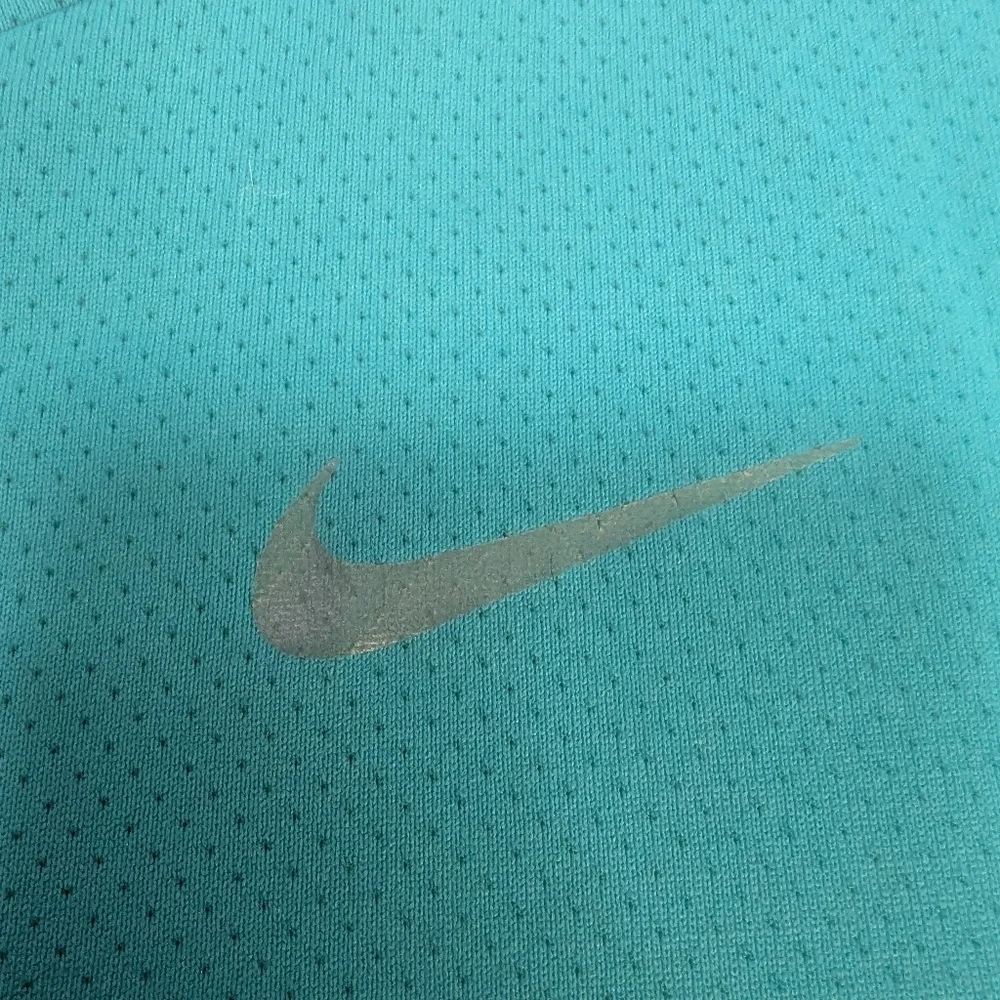 Nike Dri Fit Mens Size Large teal Blue T-Shirt Short Sleeve Moisture Wick Swoosh